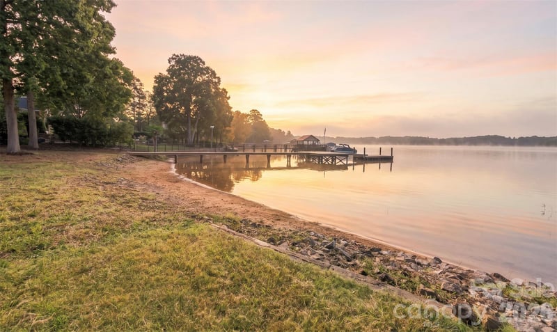 8244 Mallard Rd, Denver, NC 28037