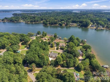 4353 Pine Harbor Dr, Denver, NC 28037