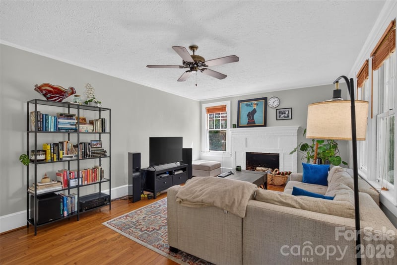 70 Saint Dunstans Cir, Asheville, NC 28803