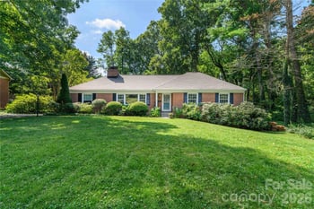 111 Gracelyn Rd, Asheville, NC 28804
