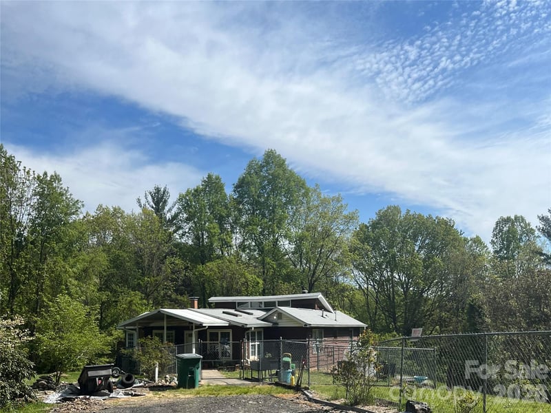 48 Mckinnish Cove Dr, Asheville, NC 28806