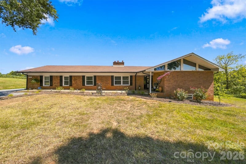 4286 Hall Dairy Rd, Claremont, NC 28610