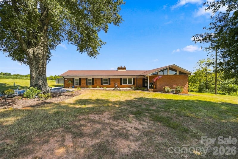 4286 Hall Dairy Rd, Claremont, NC 28610