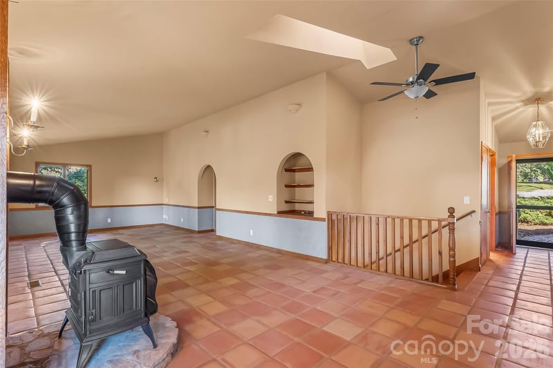 75 Bluebird Ln, Waynesville, NC 28785