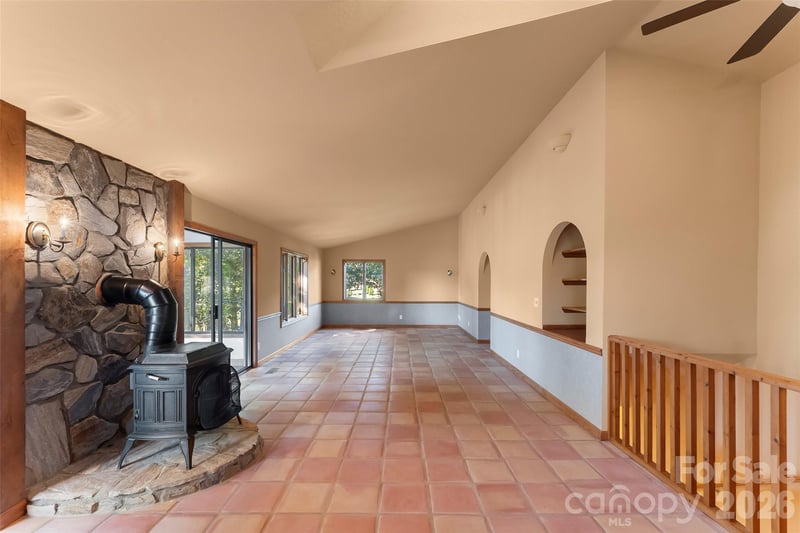 75 Bluebird Ln, Waynesville, NC 28785