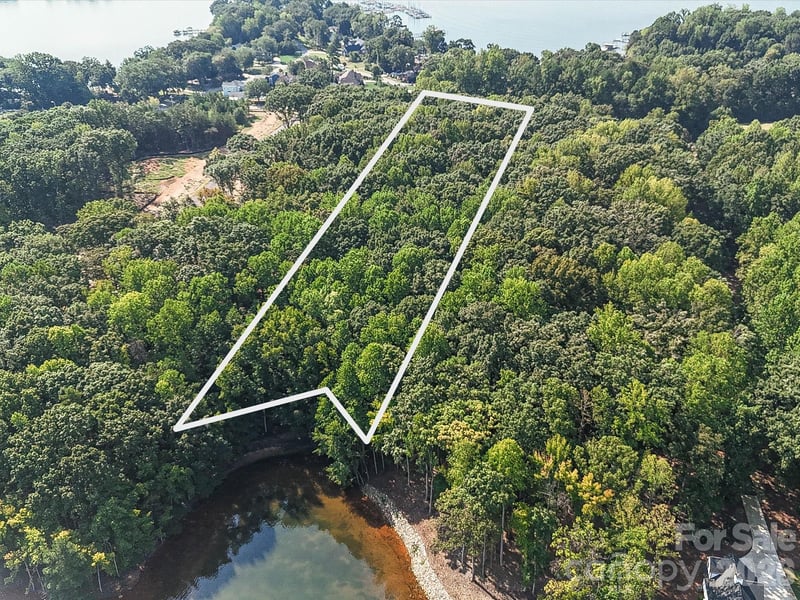 8695 Graham Rd, Denver, NC 28037