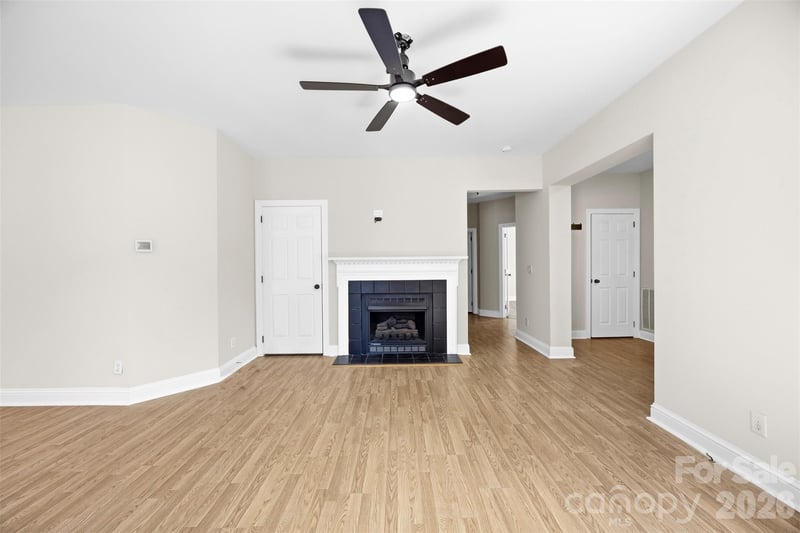 3787 Rolling View Ln, Maiden, NC 28650