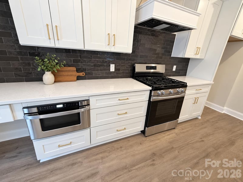 552 Carolyn Ln, Charlotte, NC 28213