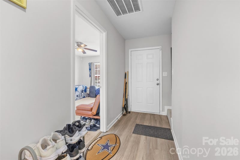 5413 Esther Ln, Charlotte, NC 28214