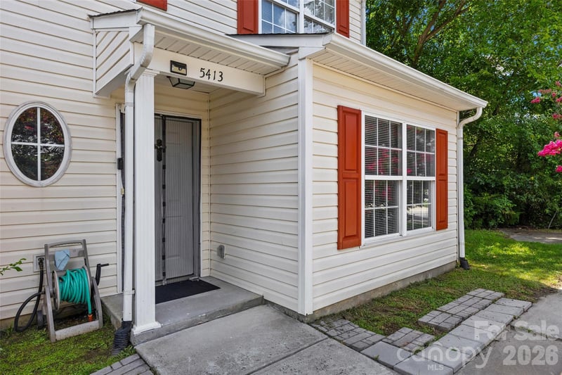 5413 Esther Ln, Charlotte, NC 28214