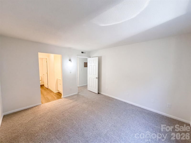 101 Carriage House Dr, Kannapolis, NC 28081