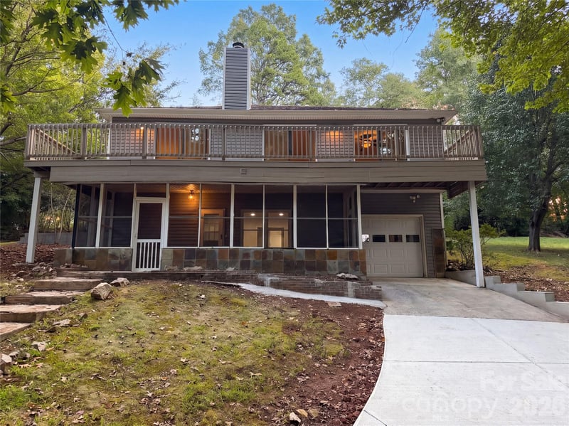 4043 Windward Dr, Tega Cay, SC 29708