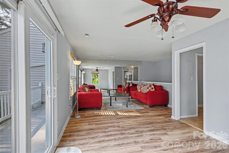 8521 Castle Pine Ct, Charlotte, NC 28226