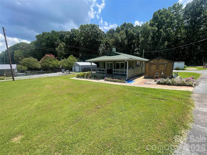 7304 S Little Egypt Rd, Stanley, NC 28164