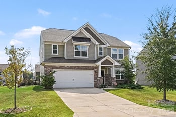 112 Rooster Tail Ln, Troutman, NC 28166