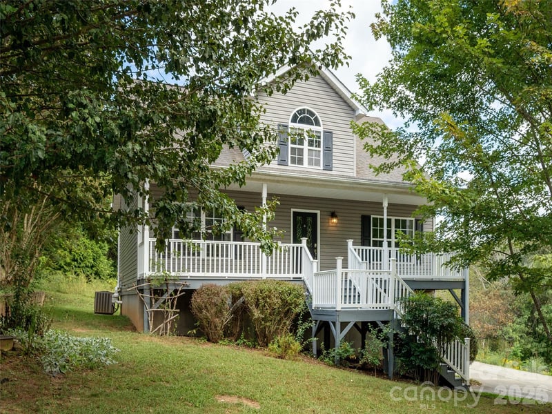 44 Ridgeland Ln, Asheville, NC 28805