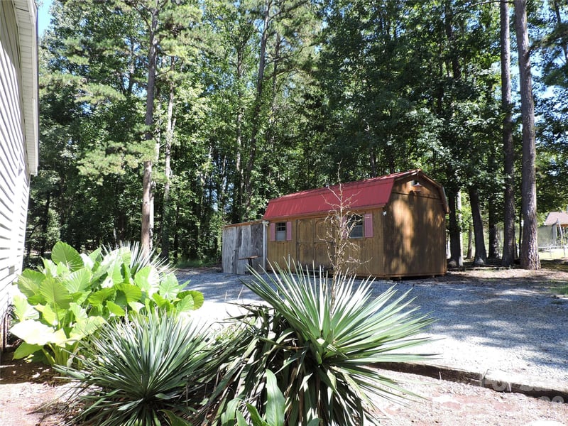 6300 Wright Rd, Kannapolis, NC 28081