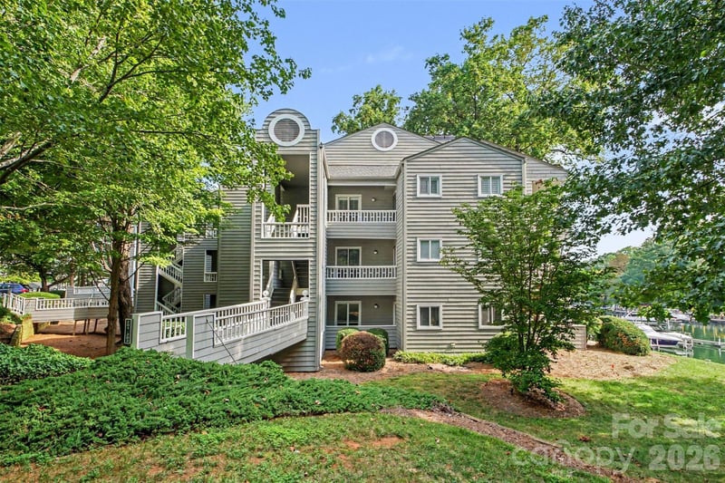 203 Northwest Dr, Davidson, NC 28036