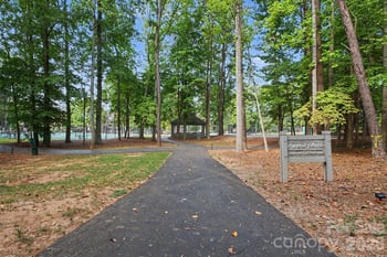 203 Northwest Dr, Davidson, NC 28036
