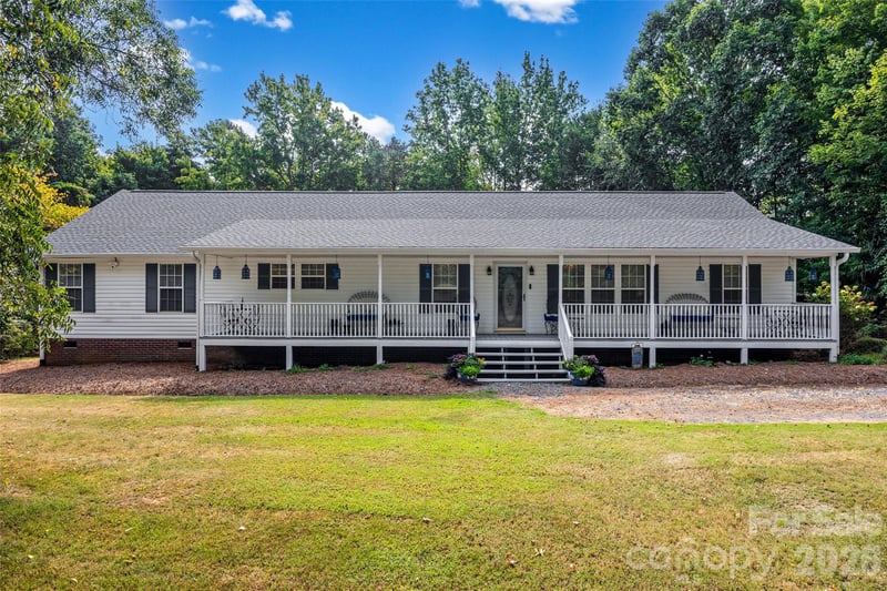 15715 Youngblood Rd, Charlotte, NC 28278