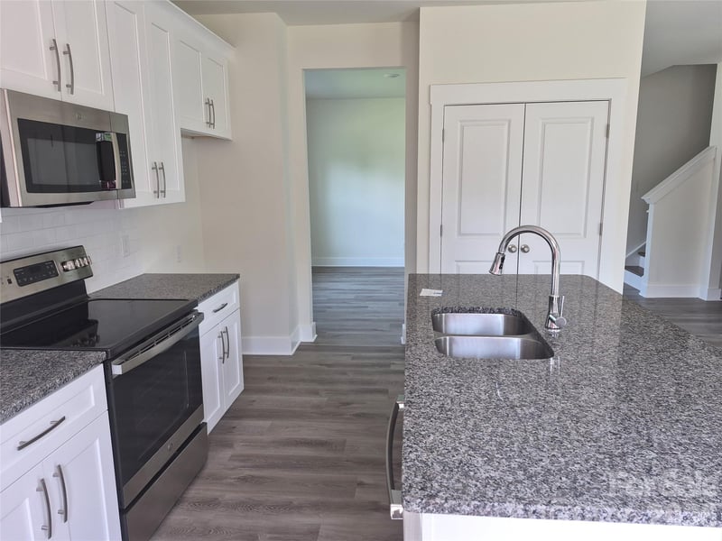 183 Sugar Hill Rd, Troutman, NC 28166