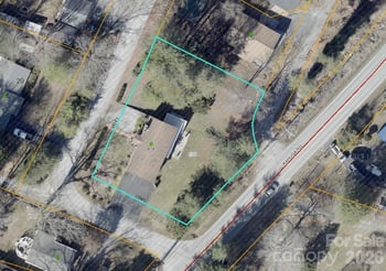 414 Heather Cir, Hendersonville, NC 28739