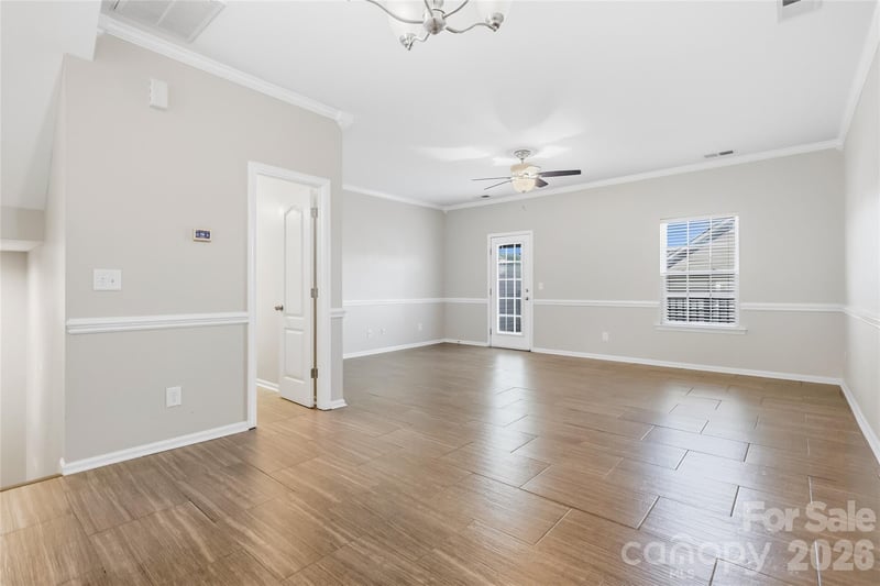 10710 Kemptown Sq S, Mint Hill, NC 28227