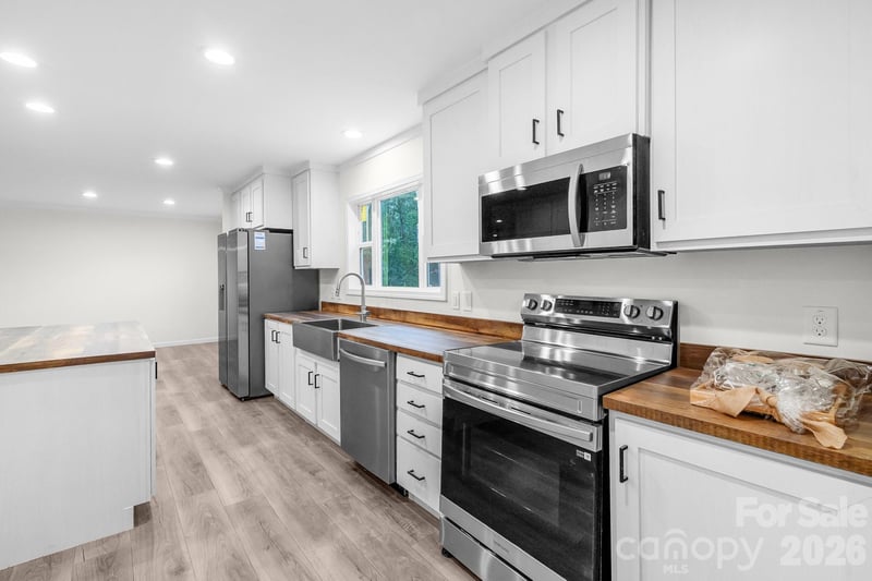 1120 Hammond Carnes Rd, Lancaster, SC 29720