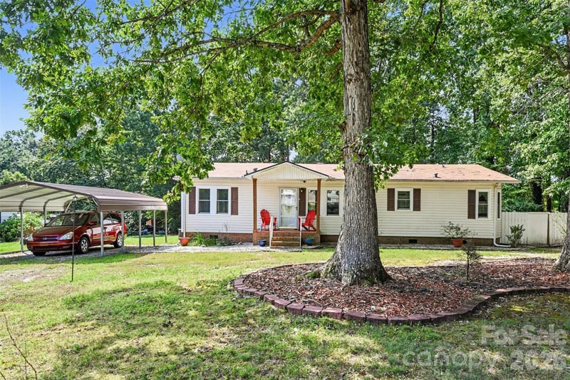 115 Red Fox Ct, Mount Holly, NC 28120