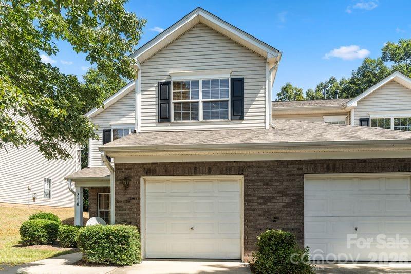 3110 Summerfield Ridge Ln, Matthews, NC 28105