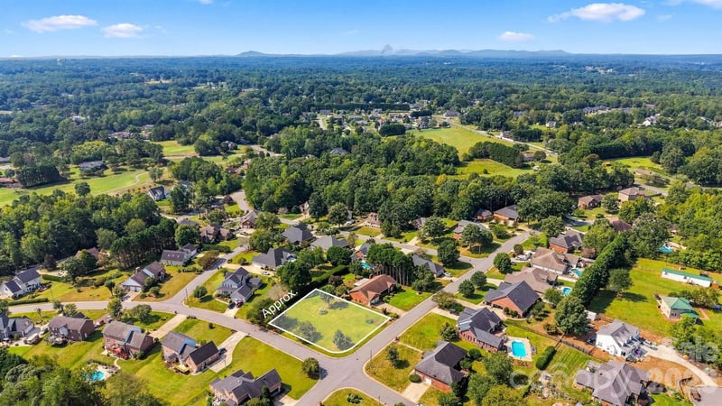3736 Steve Ikerd Dr NE, Hickory, NC 28601