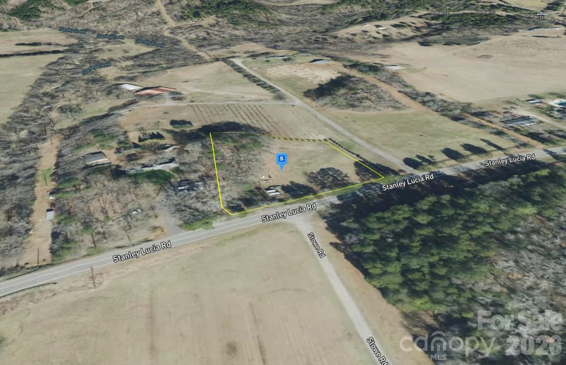 1295 Stanley Lucia Rd, Mount Holly, NC 28120