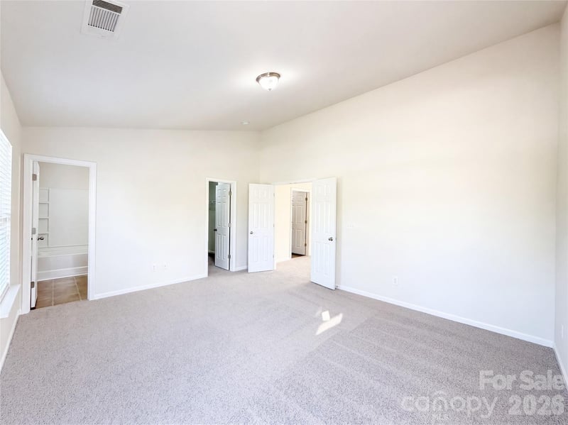 152 Clydesdale Ct, Matthews, NC 28104