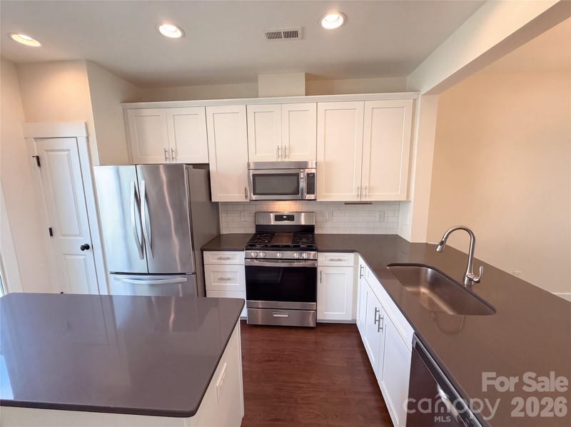 1628 Pat Garrett St, Charlotte, NC 28206