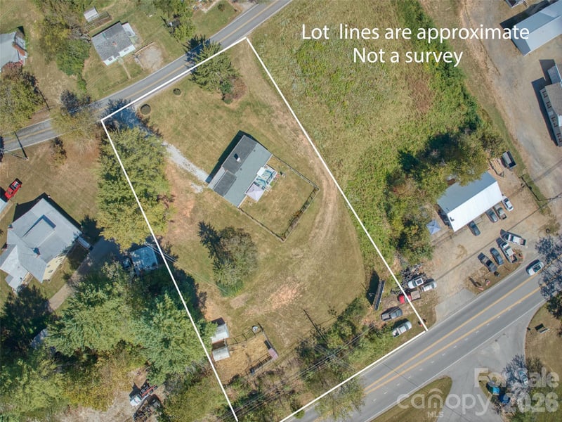 99 Justice Ridge Rd, Candler, NC 28715