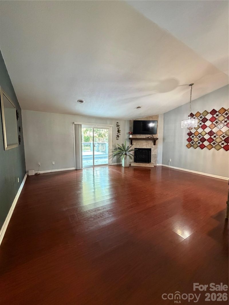 3425 Cross Winds Rd, Charlotte, NC 28227