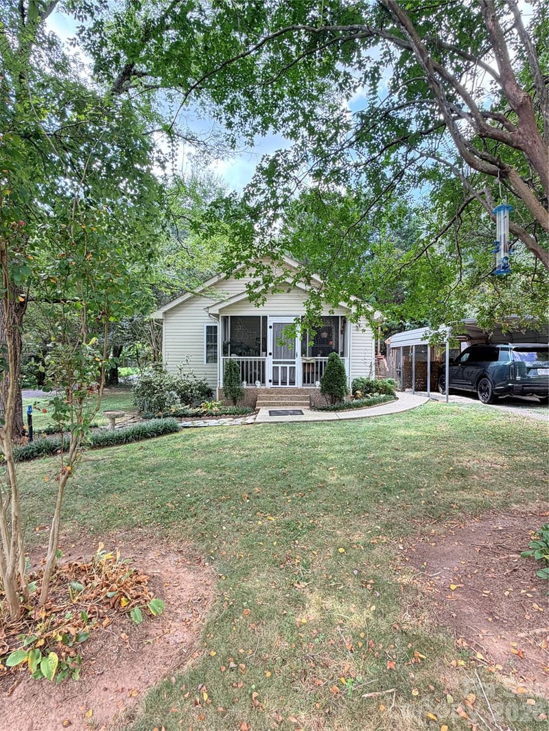 522 19th St SW, Hickory, NC 28602