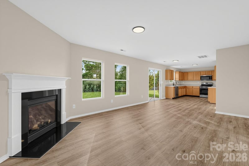 3725 Larkhaven Village Dr, Charlotte, NC 28215