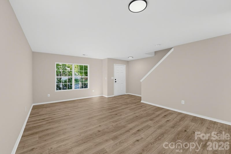 3725 Larkhaven Village Dr, Charlotte, NC 28215