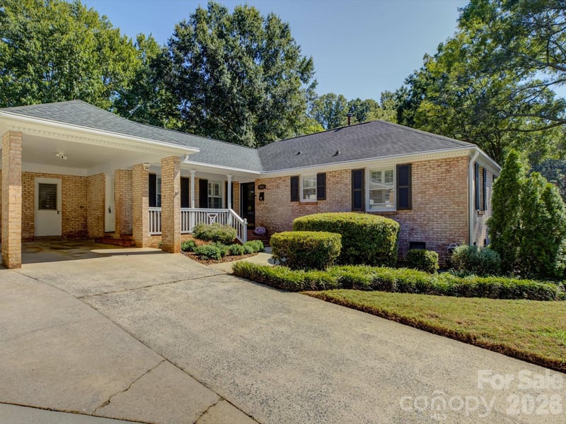 5217 Londonderry Rd, Charlotte, NC 28210