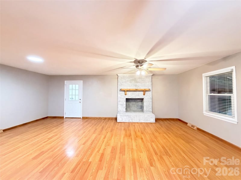 15408 Shawnee Trl, Matthews, NC 28104