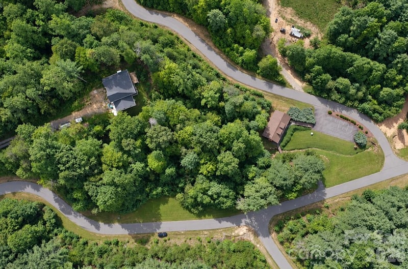 18 Mountain Magnolia Dr, Leicester, NC 28748