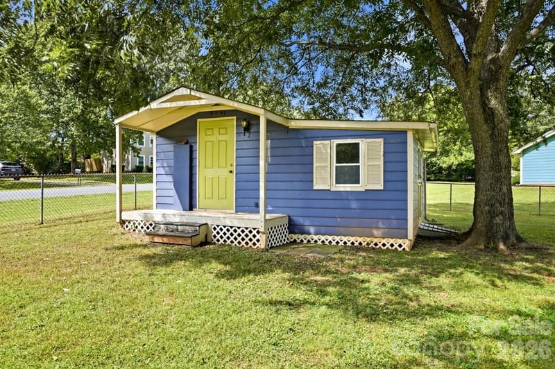 2118 Lampglow Ct, Gastonia, NC 28056