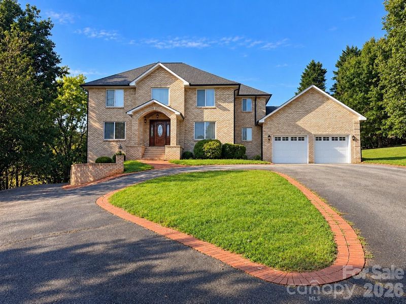 5980 Willowbottom Rd, Hickory, NC 28602
