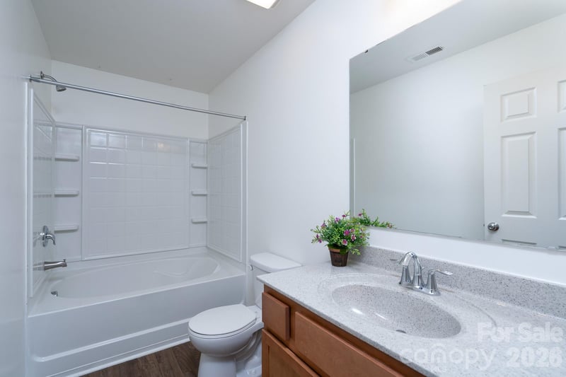105 Abel Peterson Dr, Mount Holly, NC 28120