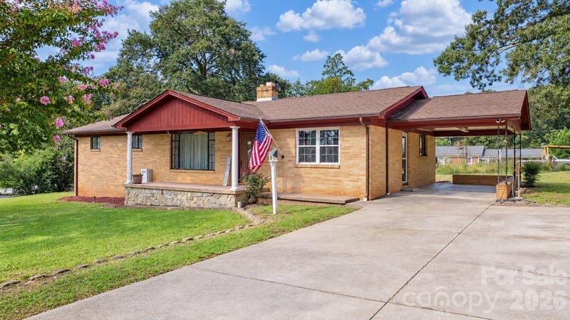 1723 31st St NE, Hickory, NC 28601