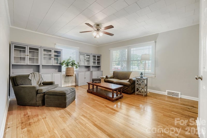 301 Jean Ave, Kannapolis, NC 28083