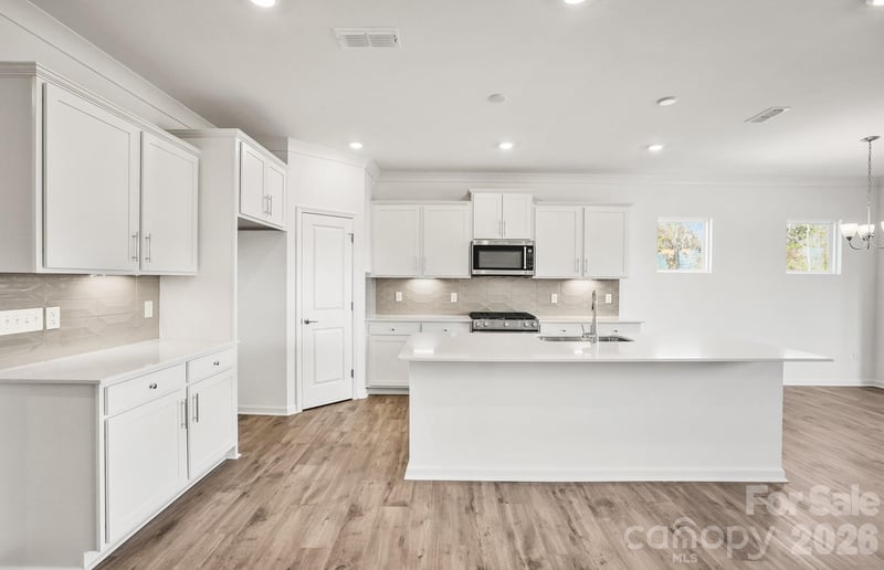 558 Cottage Garden Ln, Belmont, NC 28012