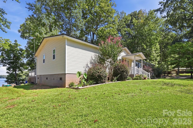 380 Lake Landing Dr, Salisbury, NC 28146