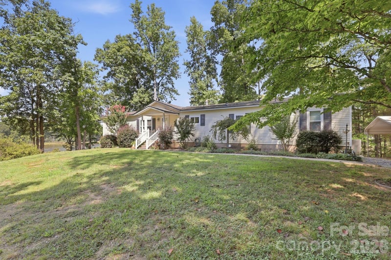 380 Lake Landing Dr, Salisbury, NC 28146